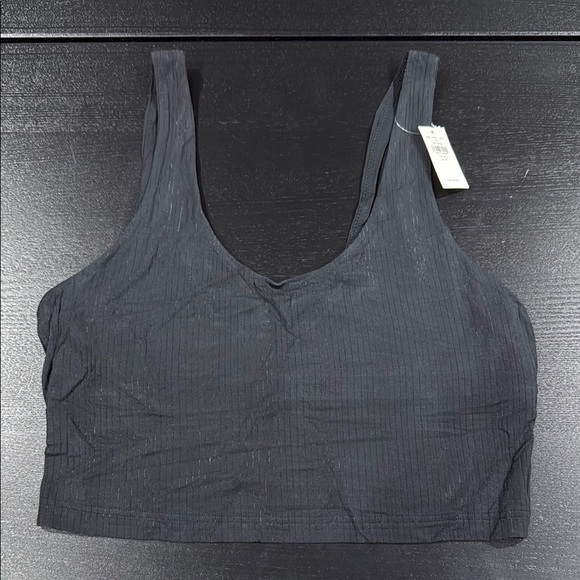 aerie Tops - Aerie Black Cropped Tank Top with Built in Bra Liner - M
